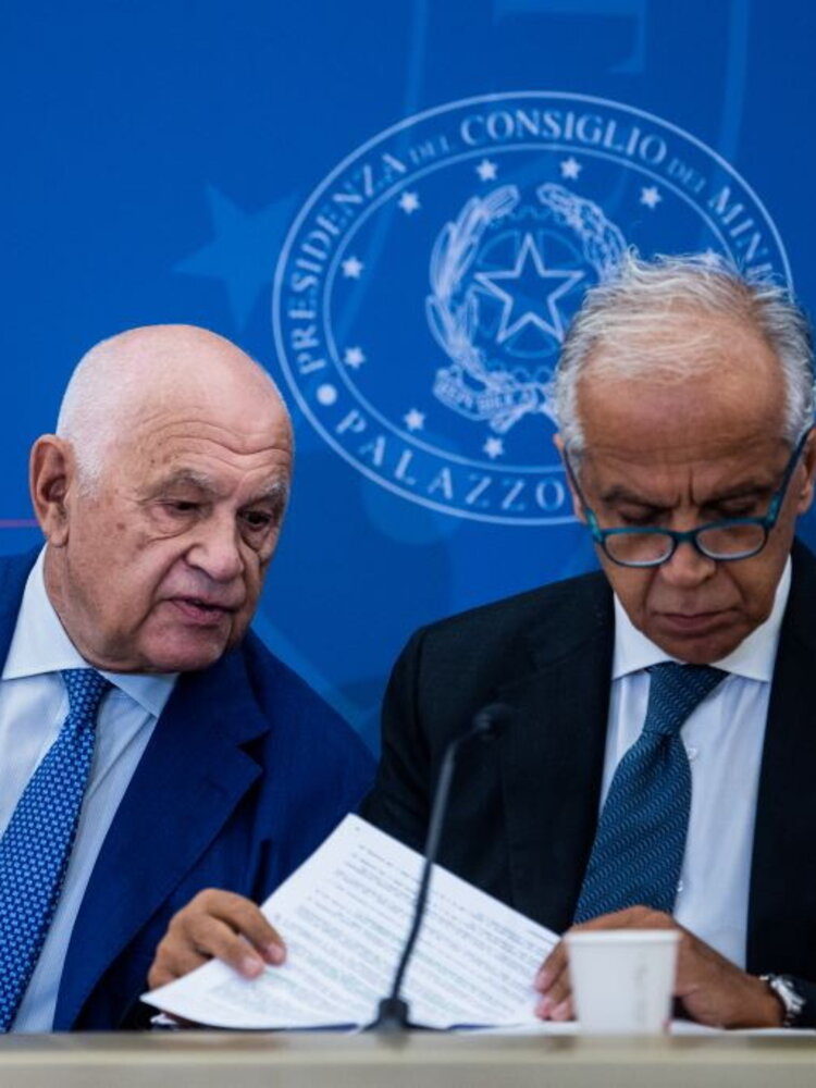 Almasri: ipotesi informativa Nordio e Piantedosi alle Camere