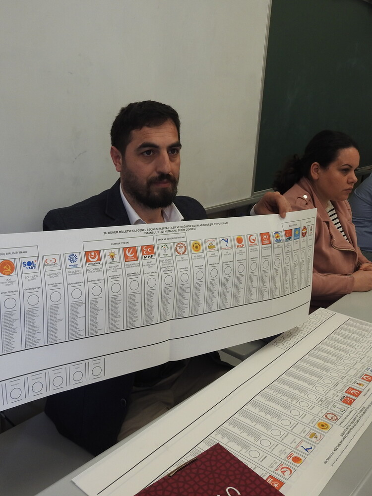 Accorpare politiche e amministrative nel 2027, la maggioranza ci riflette