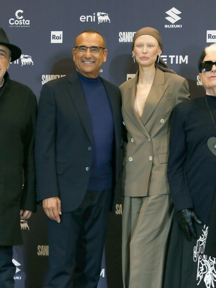 I 15 cantanti stasera sul palco