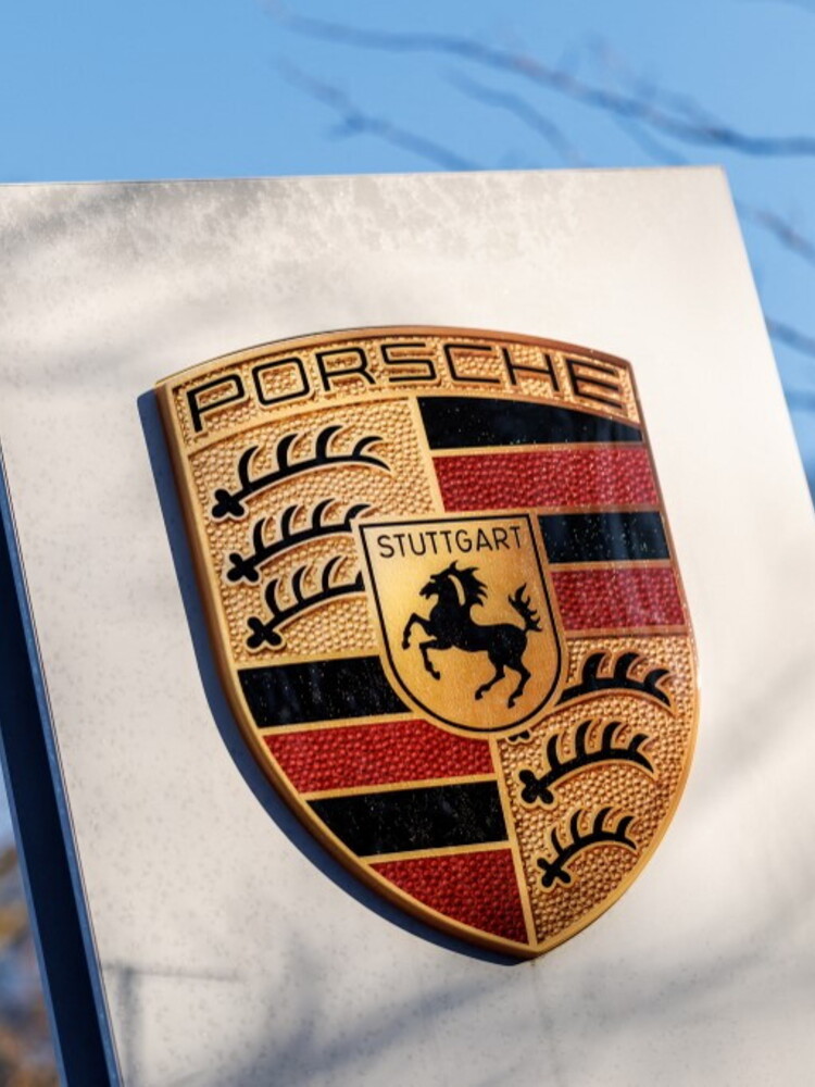 I tagli di Porsche in Germania