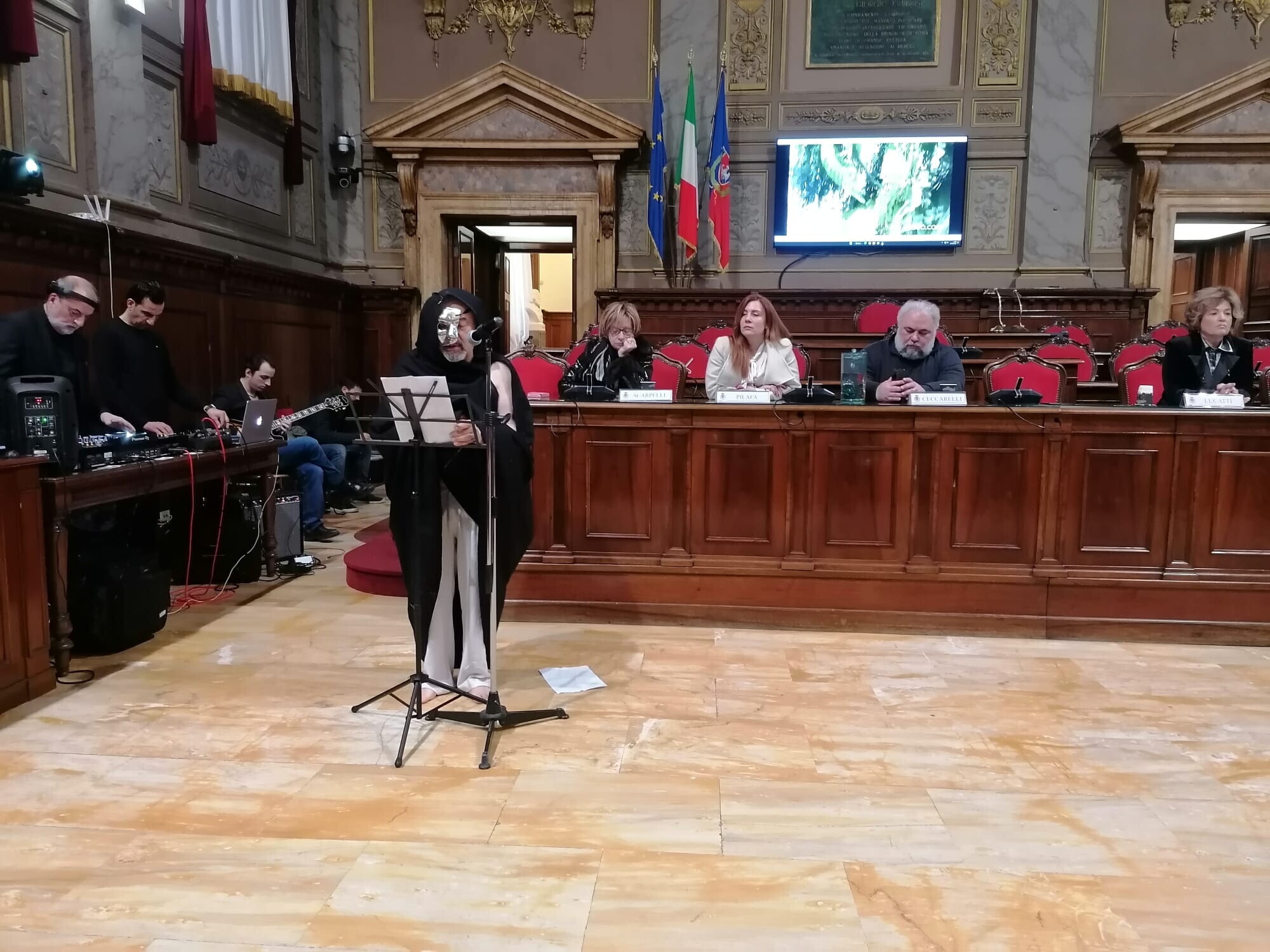 Le installazioni di Francisco Cordoba al "Natale in arte" di Vitorchiano