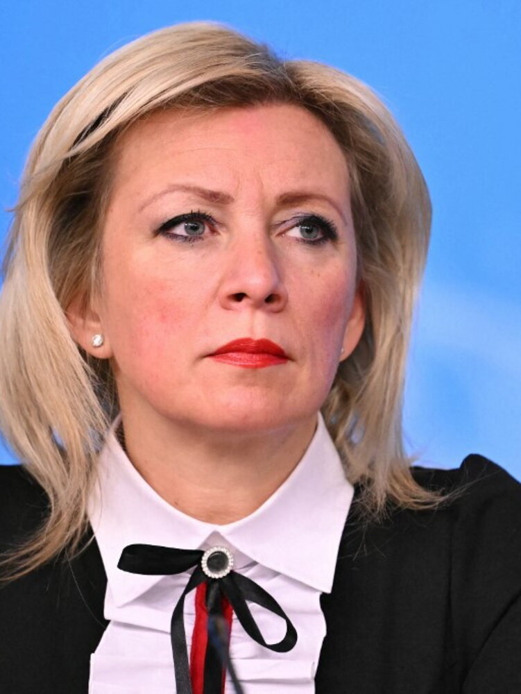 マタレラに対するモスクワ、「冒asp的」ロシア・ナチズムの比較。メロニ、「in辱は国家を怒らせる」