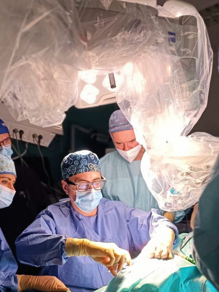 Impiantato un orecchio bionico al San Filippo Neri 