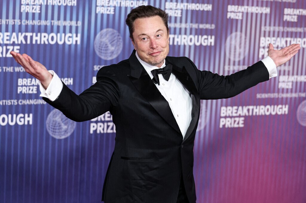 Troppo stress e politica, è fuga di dirigenti dalle aziende di Musk