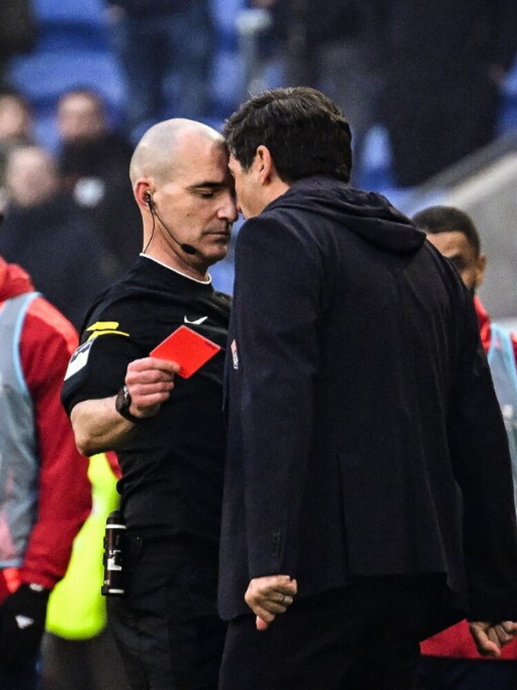 Maxi squalifica per Paulo Fonseca, stagione da dimenticare