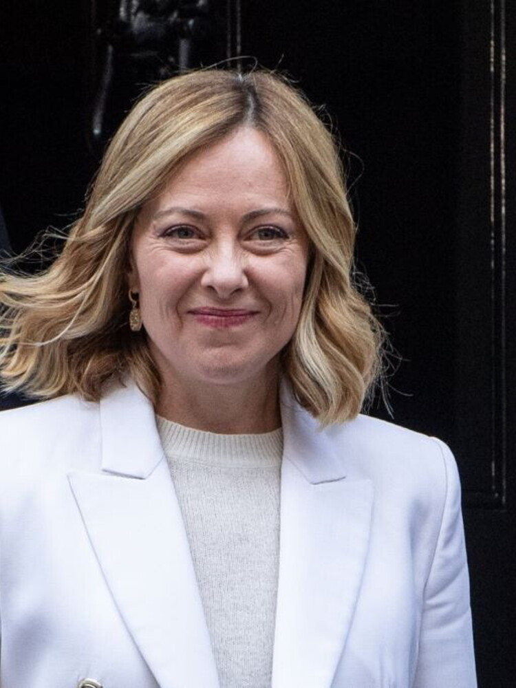 Meloni: "Da Trump-Putin primissimi spiragli, ho chiesto all'Ue di chiarire cosa si intende spese pe la difesa"