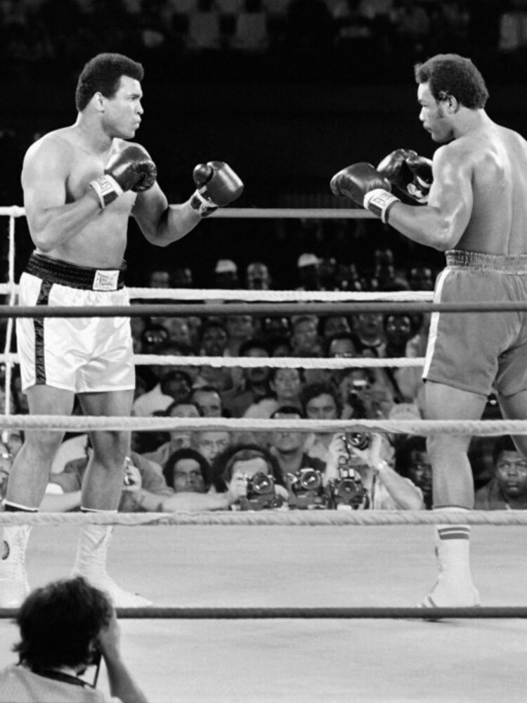 Addio a George Foreman, leggenda del pugilato
