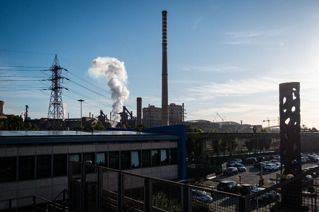 Ex Ilva: attesa per Flacks, mentre torna in corsa Jindal