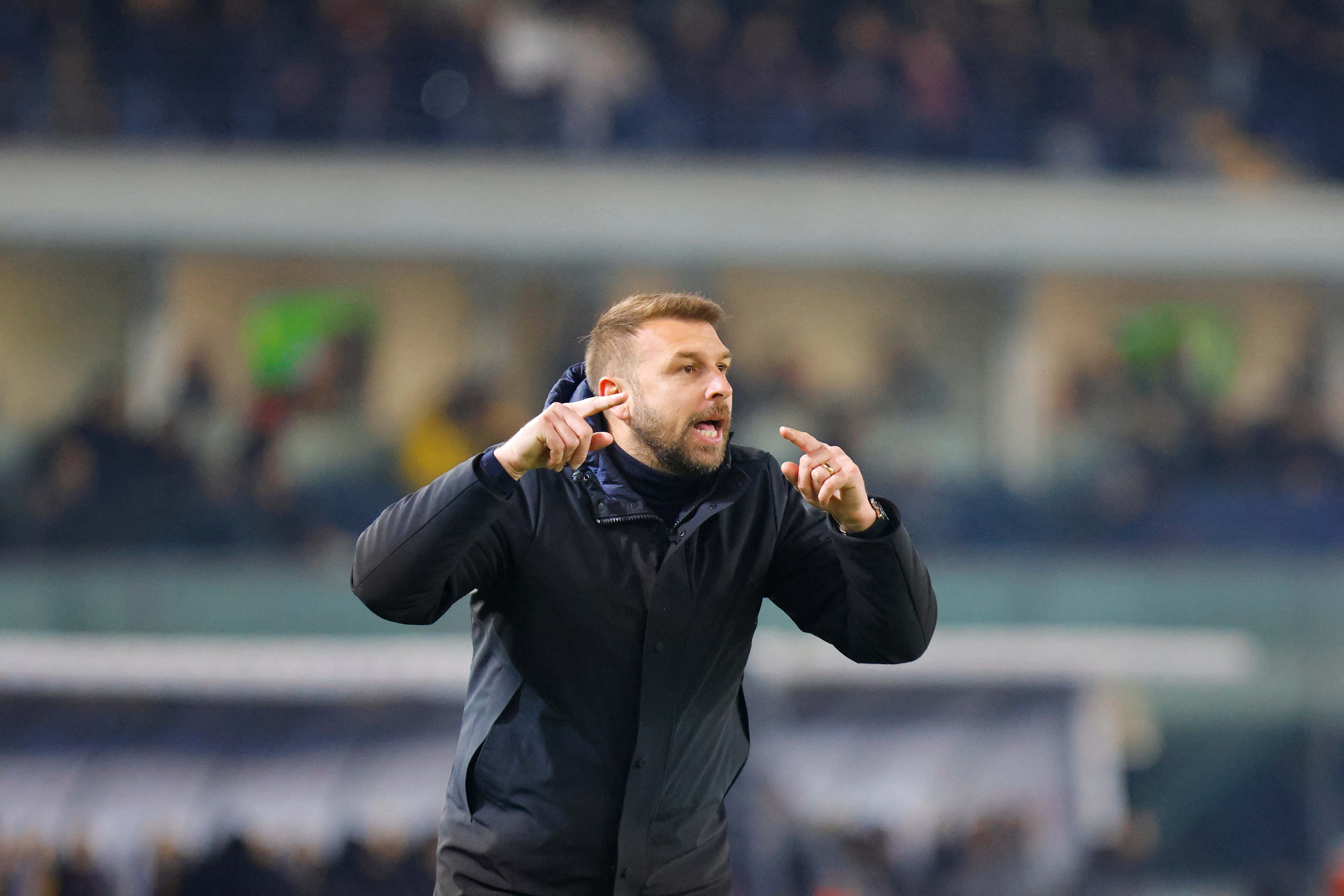 Girandola di panchine: il Verona esonera Zanetti, il Pisa sceglie lo svedese Hiljemark