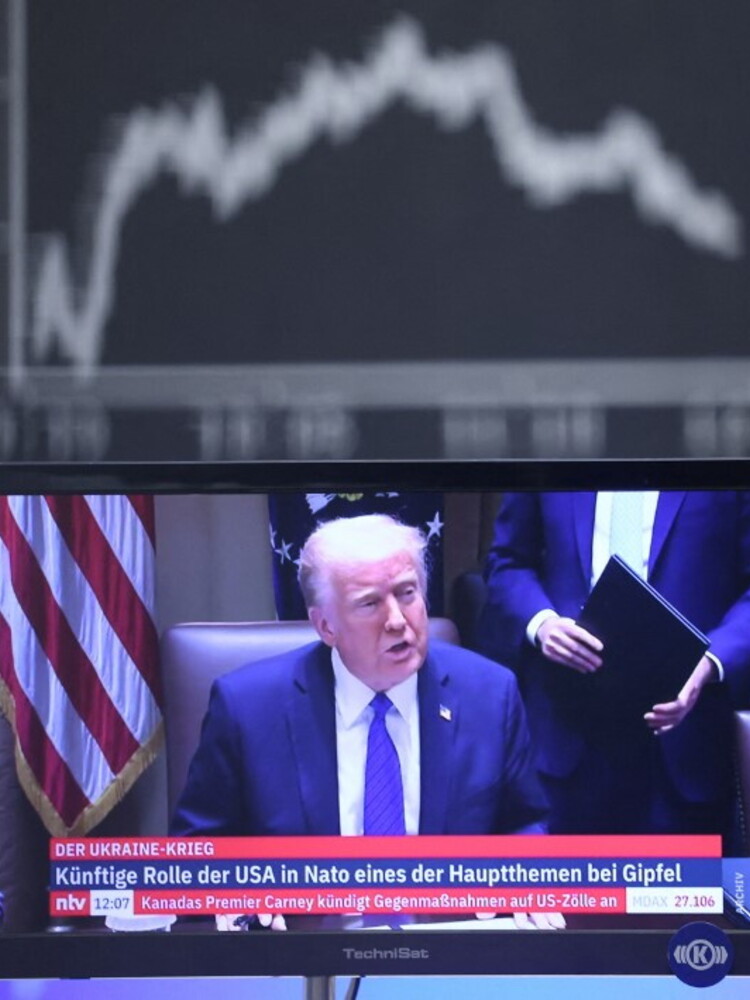 I dazi affondano le Borse. Gli Usa: "Fidatevi di Trump"