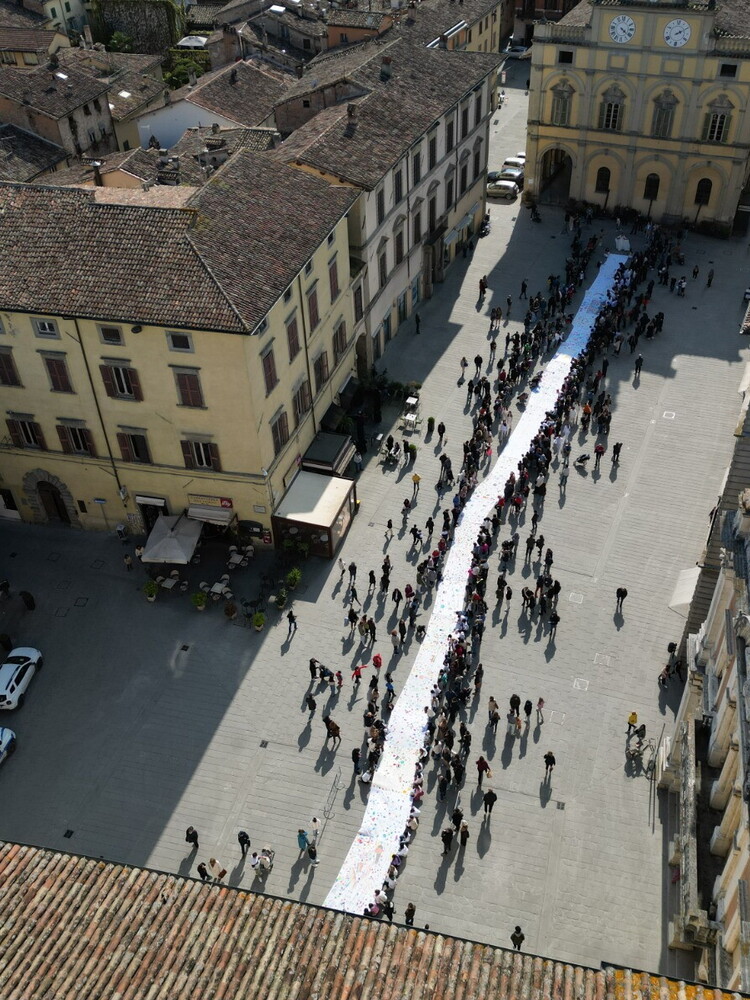 A Città di Castello la eco-bandiera della Pace dedicata a Papa Francesco e Mattarella