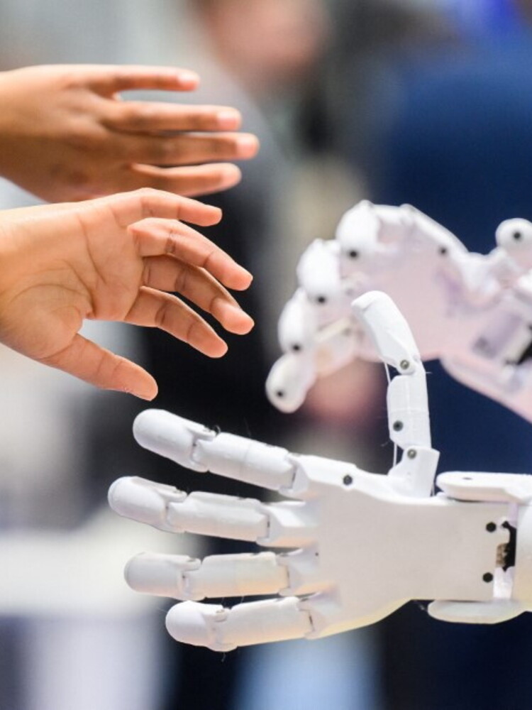 I posti di lavoro più a rischio secondo gli esperti di intelligenza artificiale