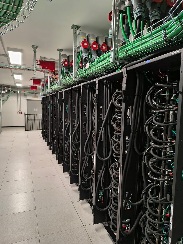 Cresco8, il nuovo supercomputer Enea che unisce potenza e sostenibilità per l'energia del futuro