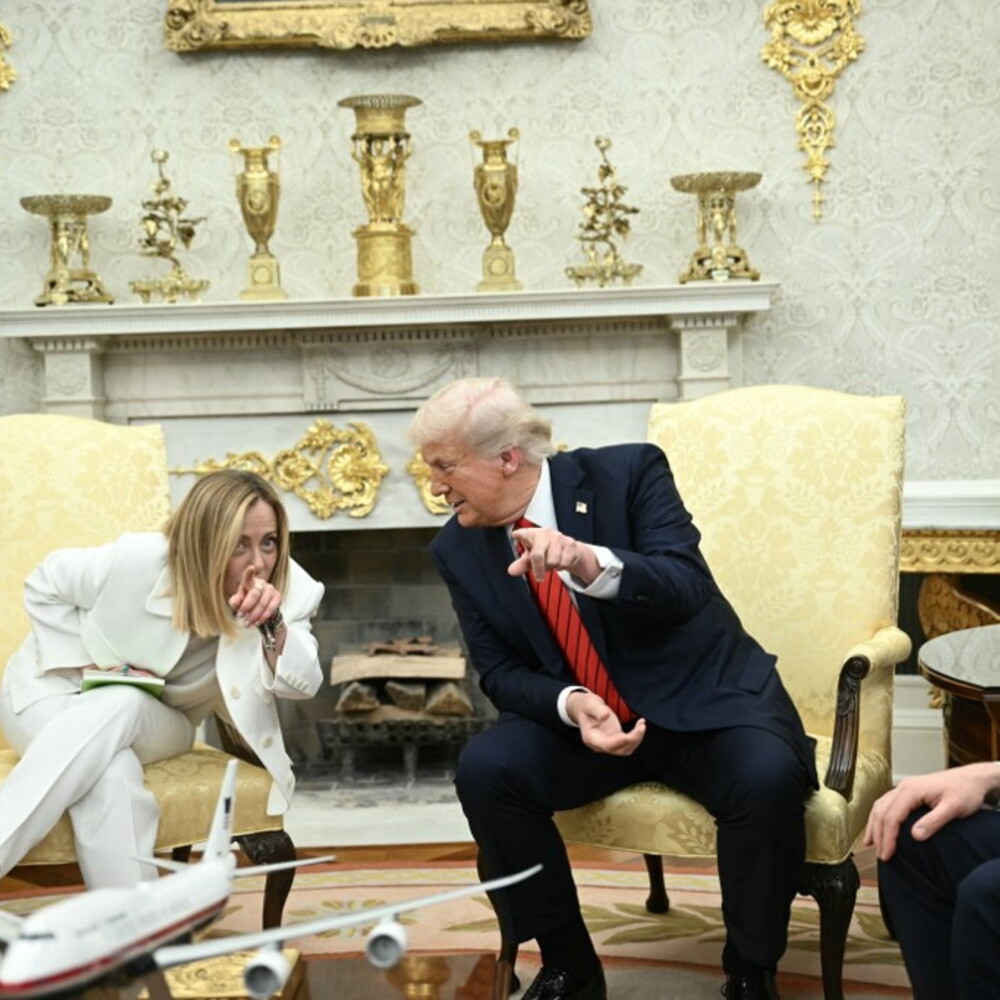 Trump riceve Meloni: "Great person, siamo orgogliosi di lei". La premier lo invita in Italia