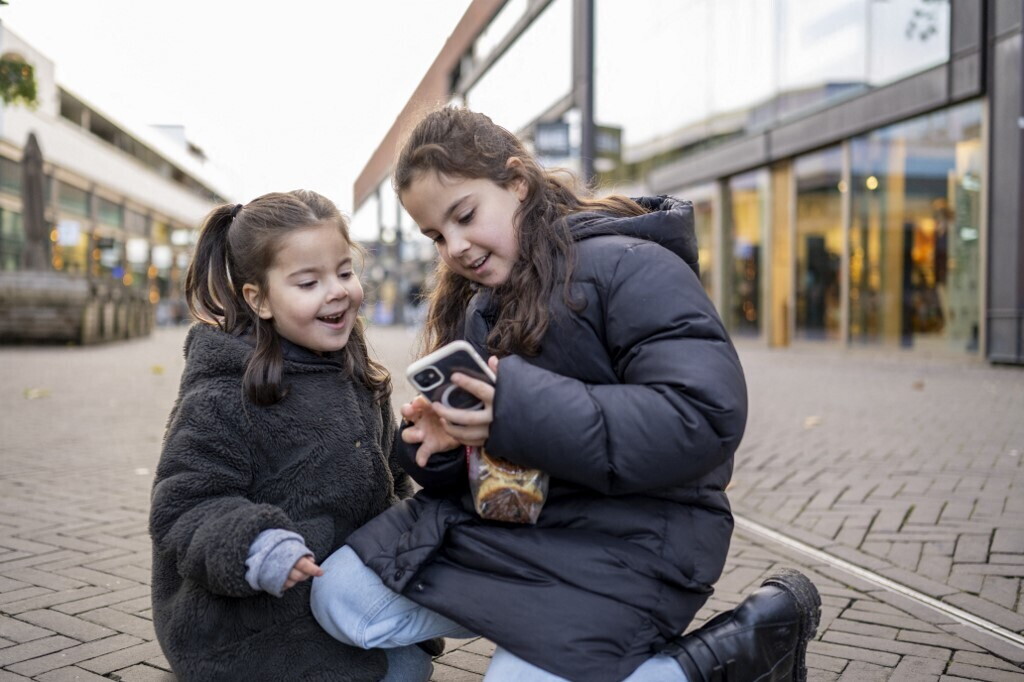 Divieti social ai minori, quali Paesi li hanno e quali stanno per introdurli