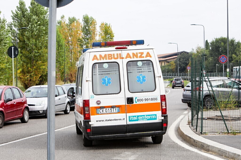 Bimbo di 6 anni scappa da casa e viene investito. Ritrovato in ospedale
