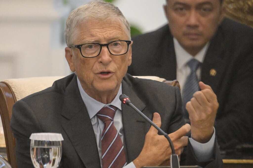 L'allarme di Bill Gates: "L'IA potrebbe causare miliardi di morti, servono leggi"