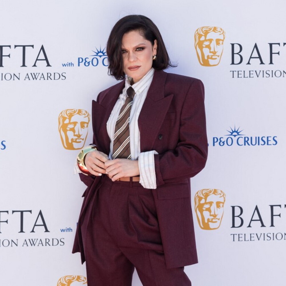 Messaggio choc di Jessie J ai fan: "Ho un cancro al seno. Ho bisogno di un abbraccio"