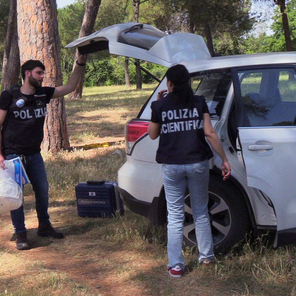 Donna e bimba trovate morte a Villa Pamphili sono madre e figlia