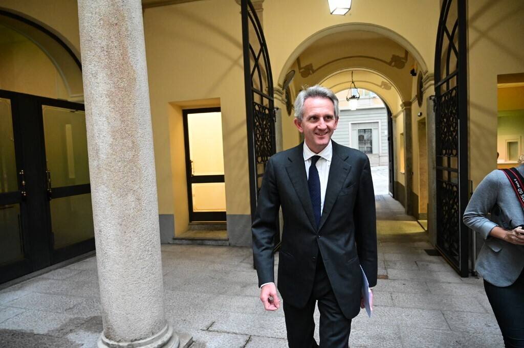 Si dimette il cda di Mediobanca, finisce l'era di Nagel