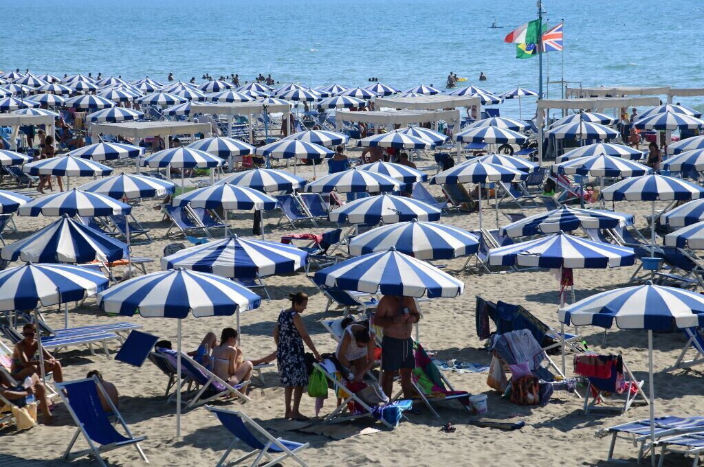 Salvini: "Siamo pronti a un altro decreto indennizzi sui balneari"