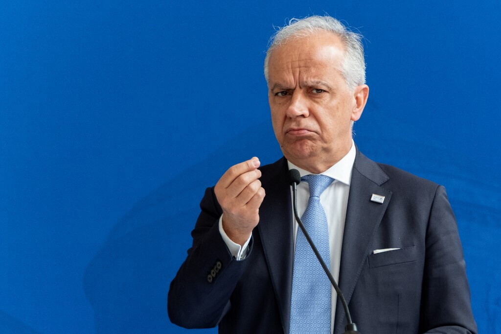 Piantedosi, "dl sicurezza entro gennaio". Le opposizioni: "Governo fallimentare"