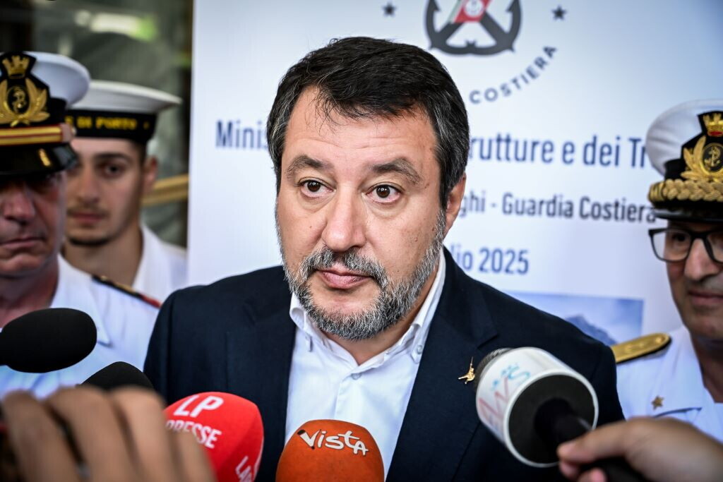 Open Arms, la procura ricorre direttamente in Cassazione contro Salvini. Meloni: "Surreale...