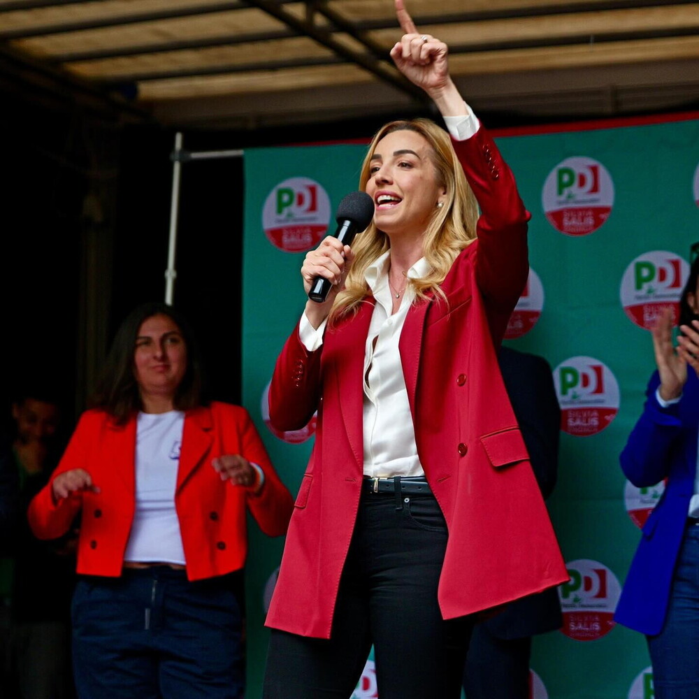 https://images.agi.it/pictures/agi/agi/2025/07/21/161550105-868e26dd-5daa-431e-8d0f-1a60394a9951.jpg