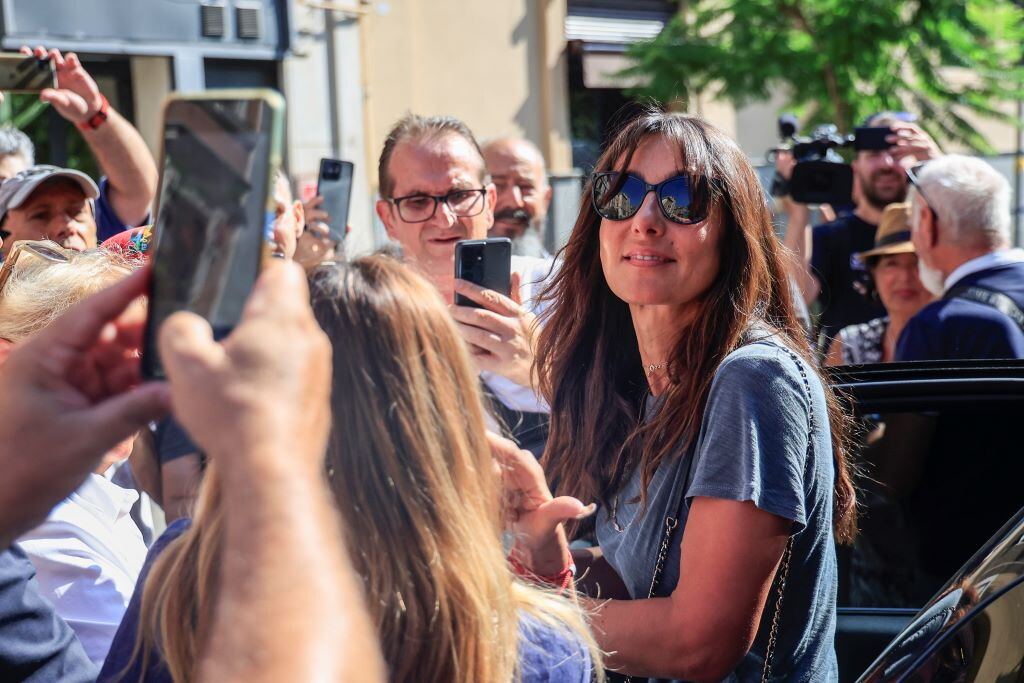 Ambra: "La sua mano sulla spalla è un regalo bellissimo"