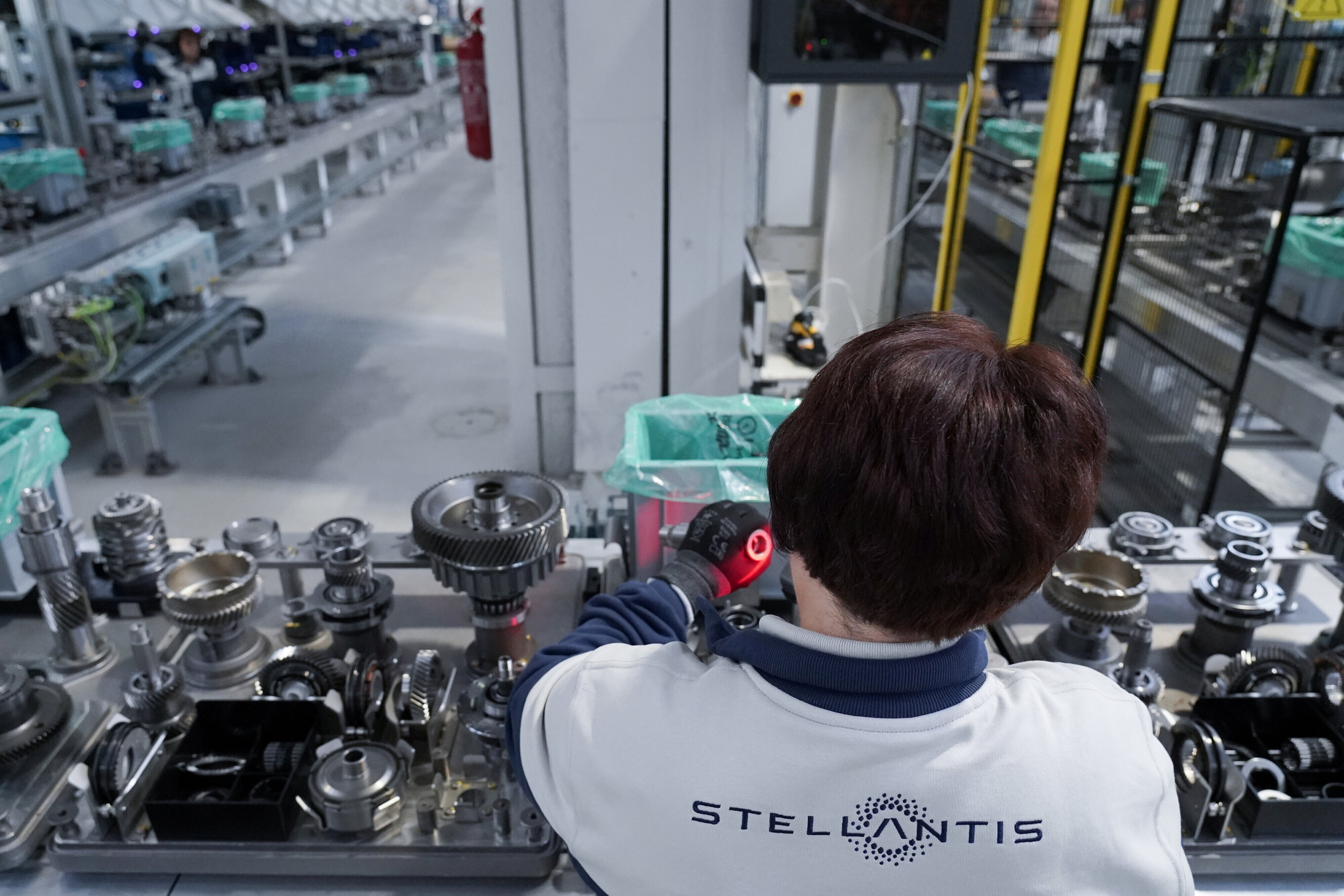 Stellantis, crollo della produzione in Italia. Fim: "Risultato peggiore delle previsioni"