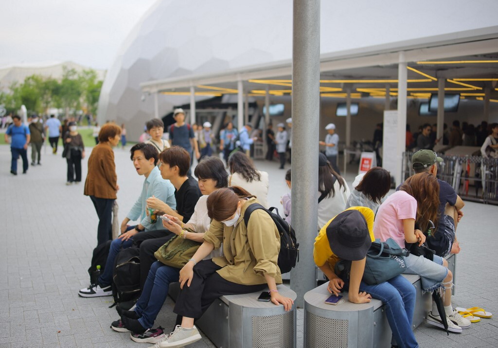 La città giapponese che vuole limitare l'uso dello smartphone a 2 ore al giorno