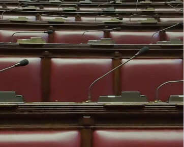 Alla Camera arrivano i nuovi microfoni. Stop agli interventi troppo lunghi