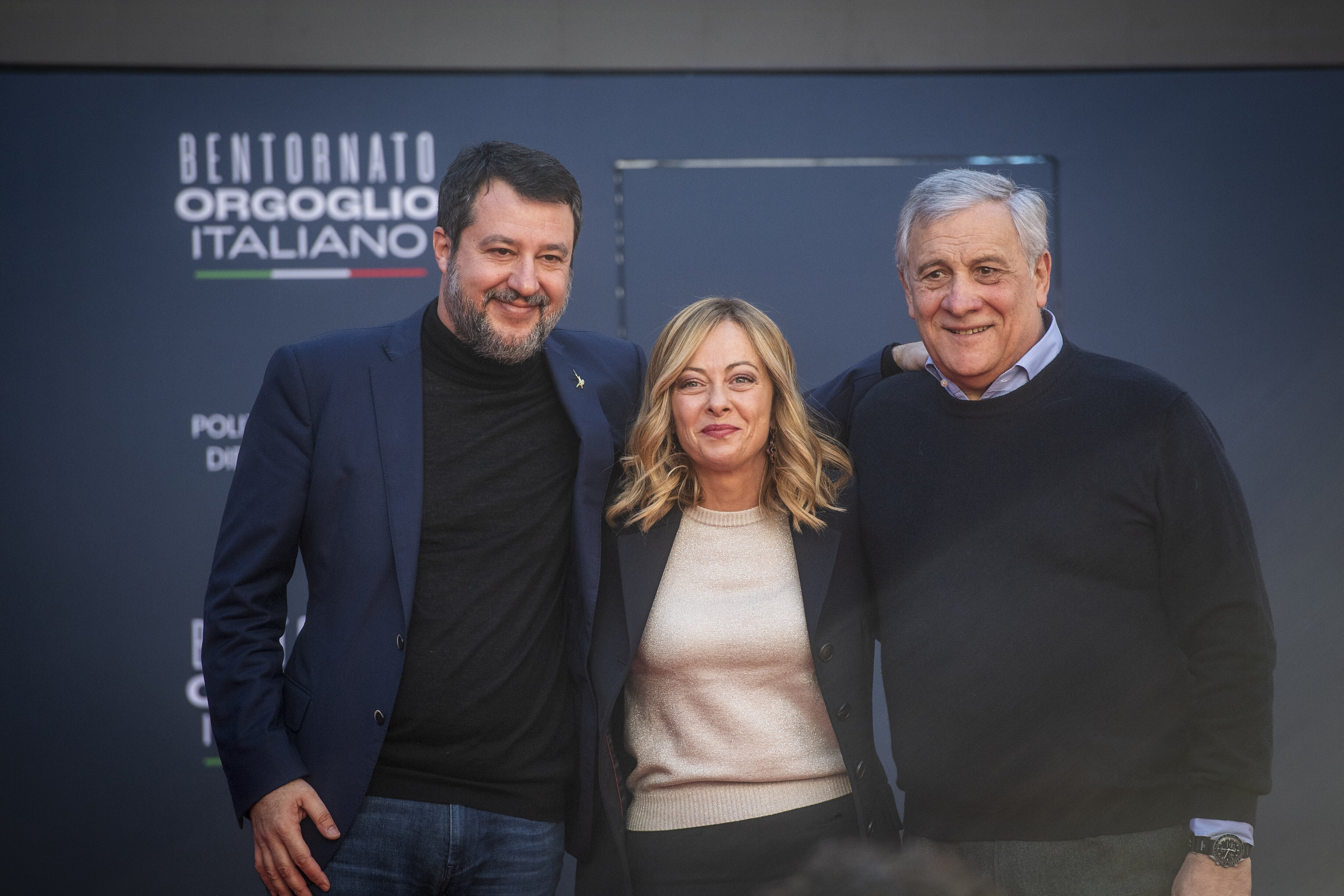 I candidati del centrodestra in Veneto, Campania e Puglia arriveranno prima del voto nelle Marche