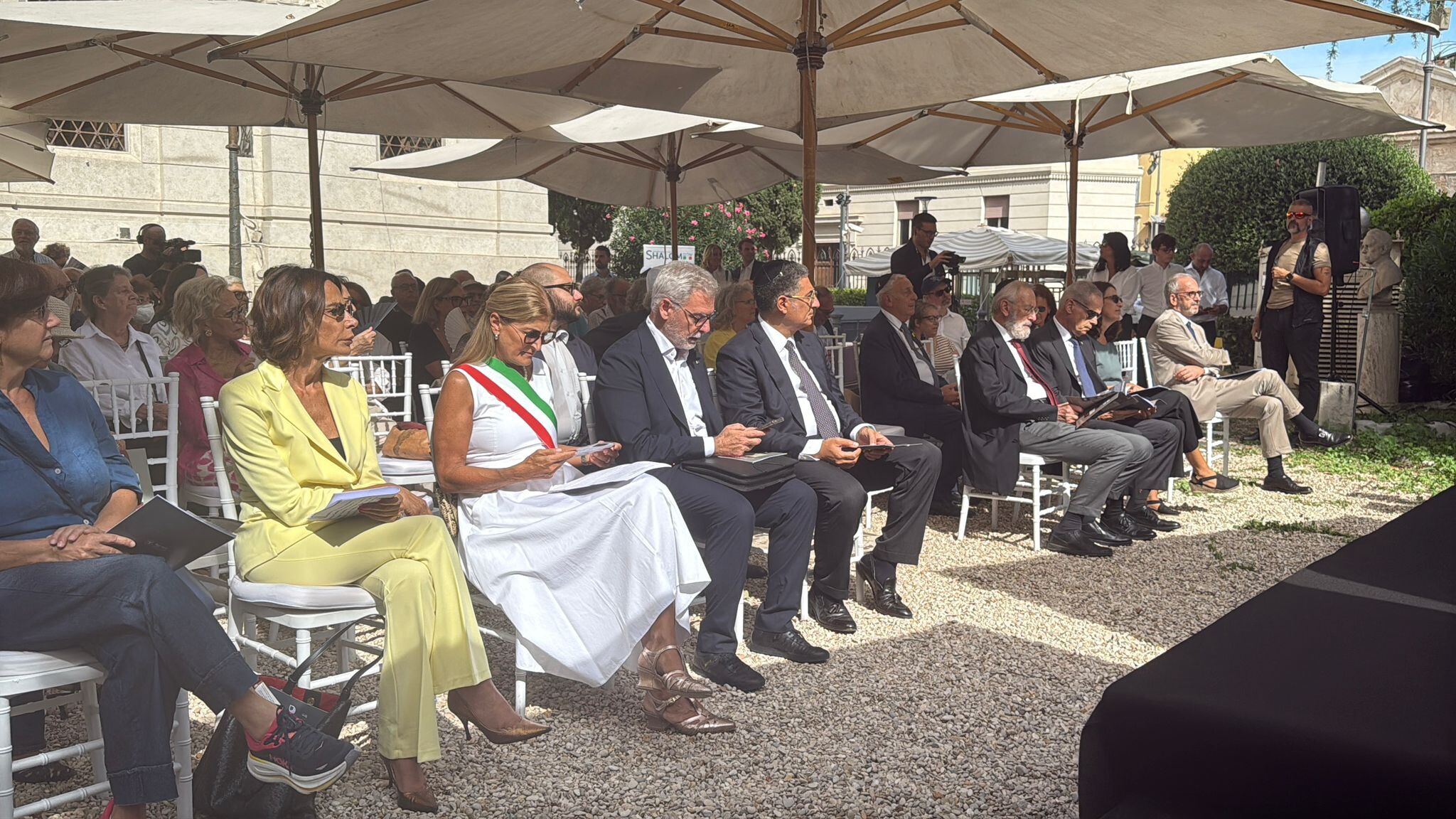 Antisemitismo, Fadlun: "Preoccupa l'escalation di casi". Barbareschi: "Gli artisti che boi...