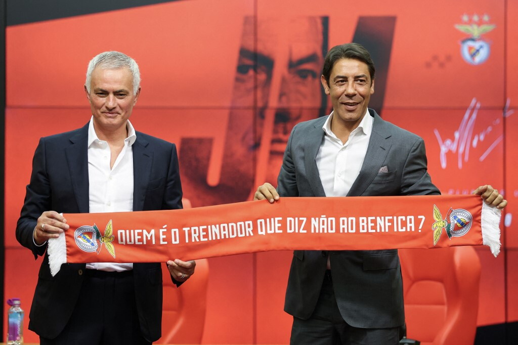 José Mourinho torna a casa dopo 21 anni