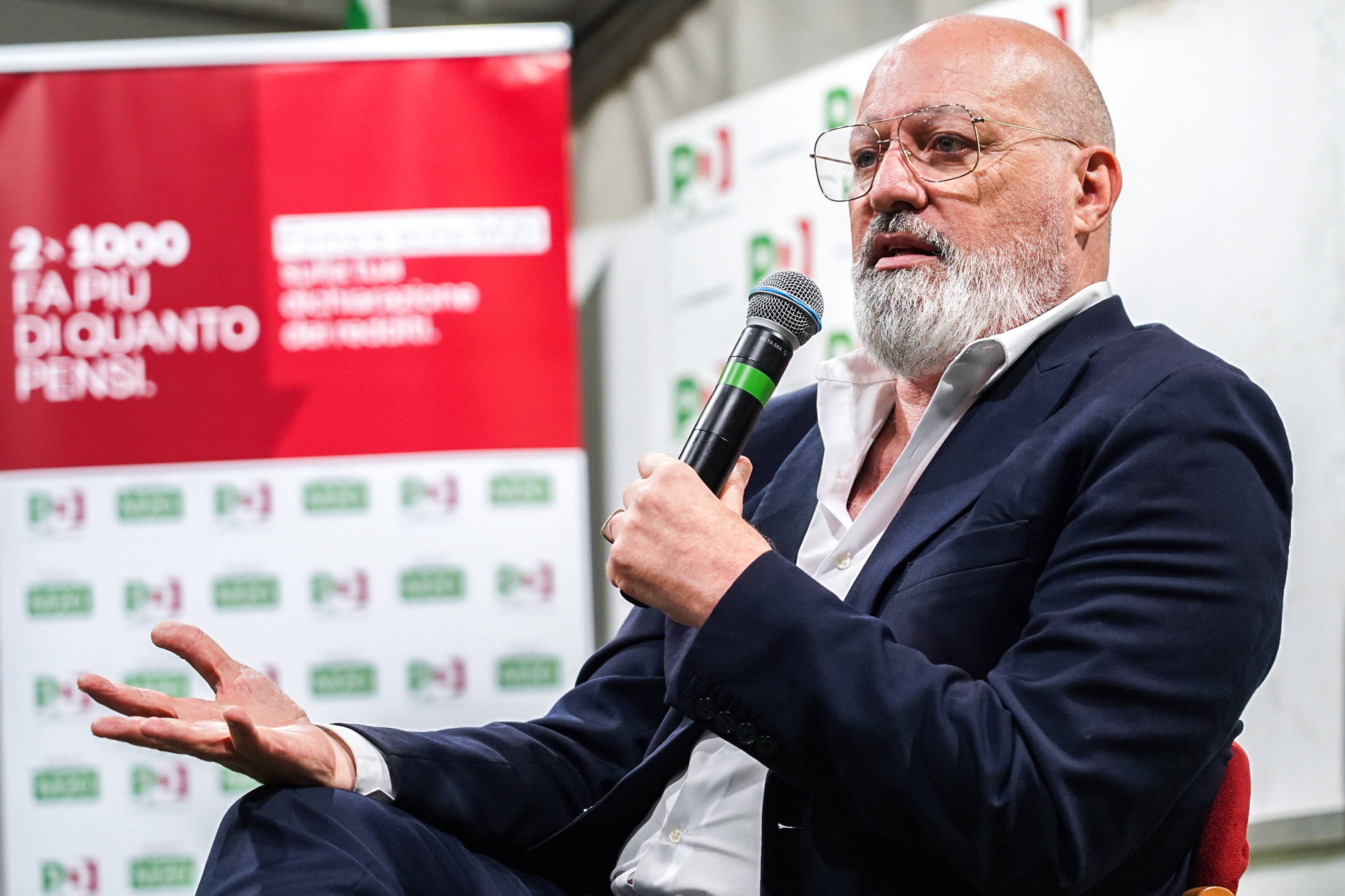 L'ira dei riformisti per il timing della direzione Pd. Bonaccini nel mirino