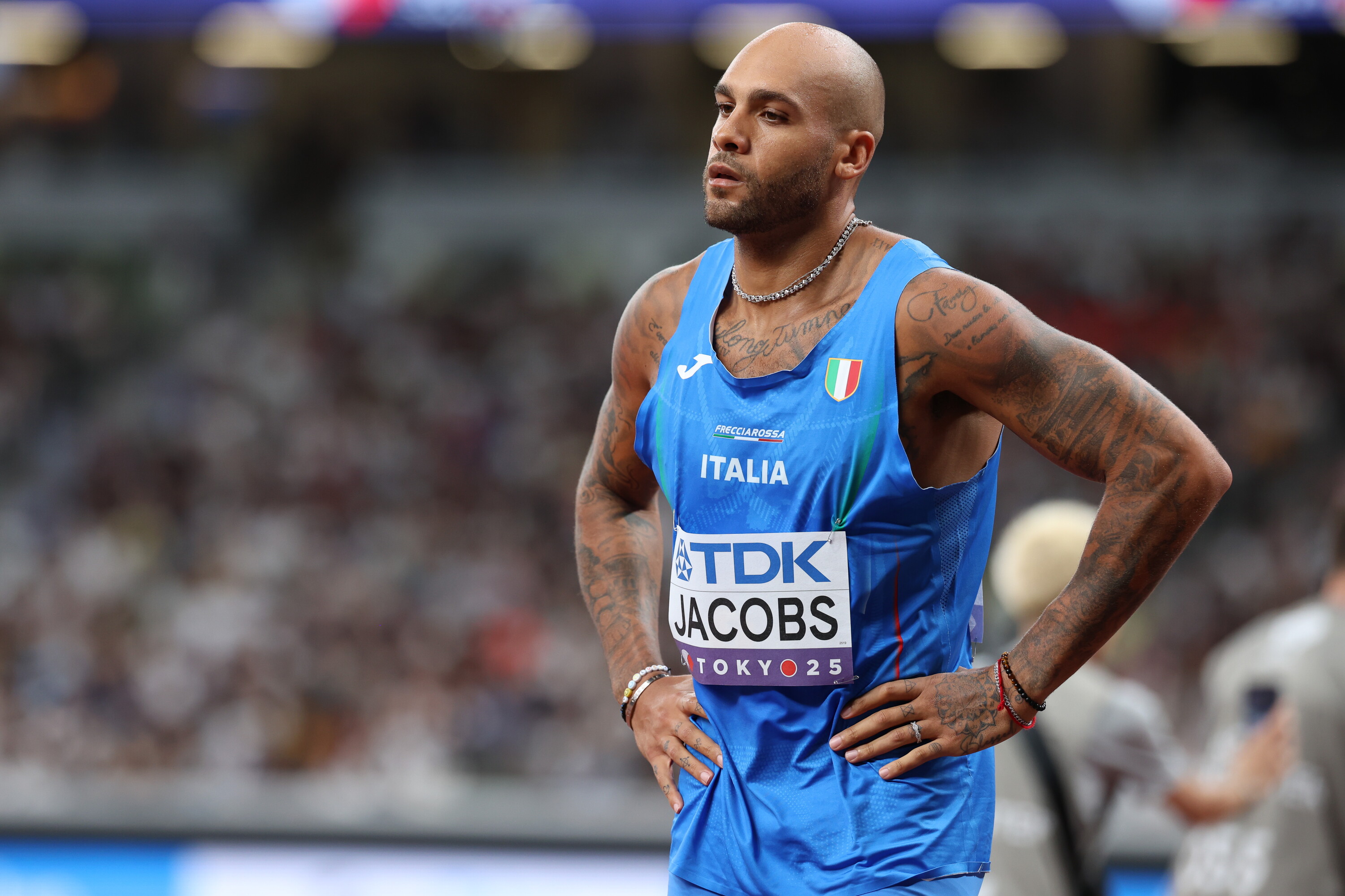 Delusione a Tokyo per la staffetta: Jacobs barcolla, esclusa la finale