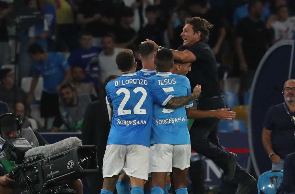 Il Napoli la spunta con il Pisa e domina la classifica