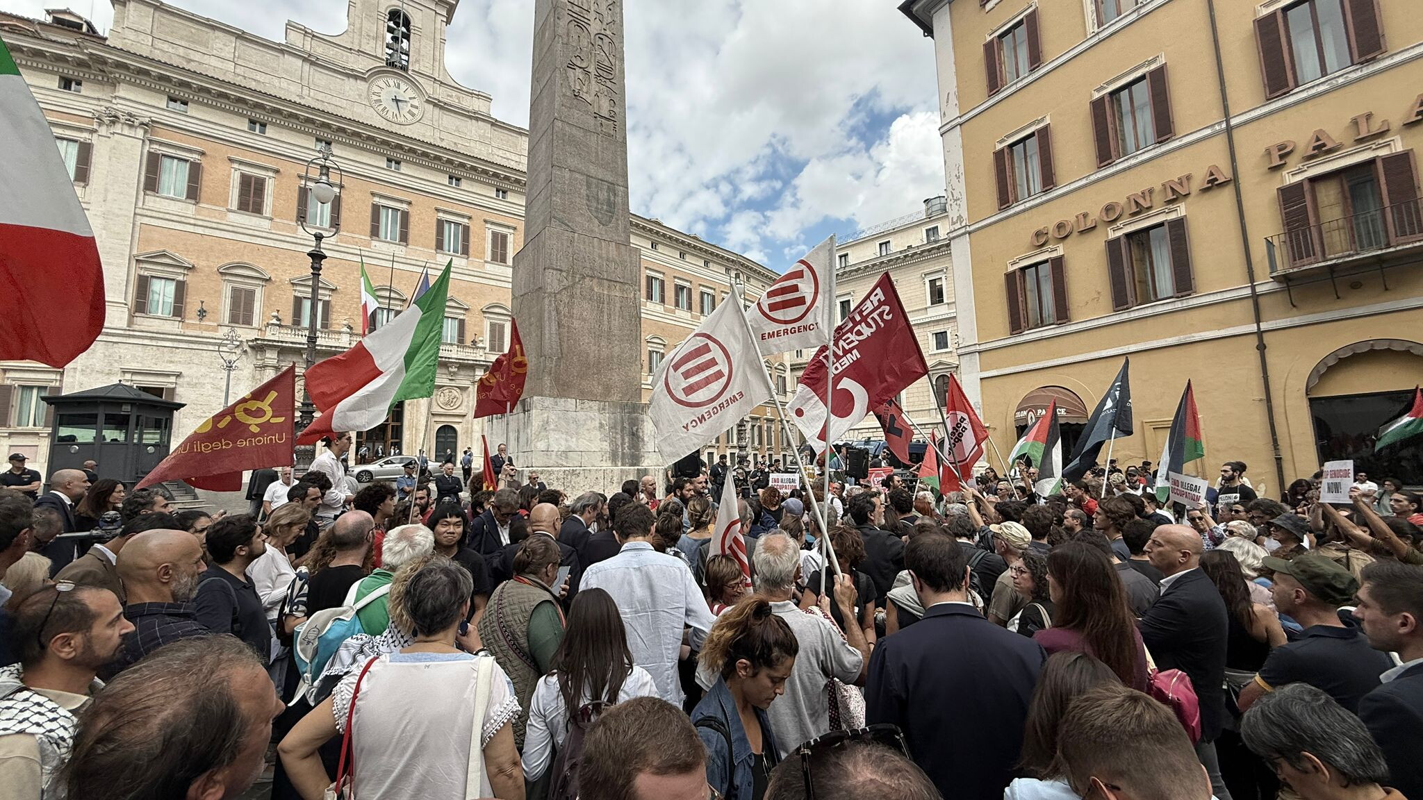 Attacco Flotilla: in centinaia manifestano in Piazza Montecitorio