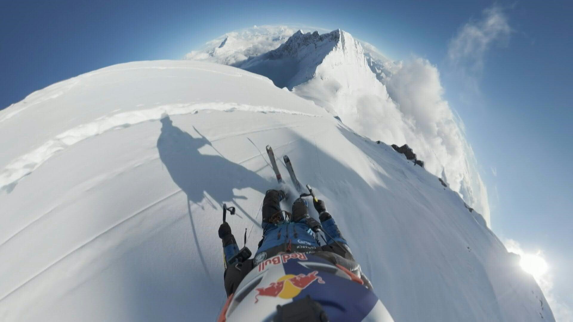 Impresa storica del polacco Bargiel: scende con gli sci dall’Everest senza ossigeno
