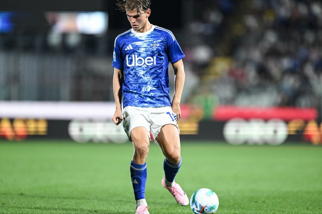 La Cremonese frena il Como (1-1) e resta ancora imbattuta