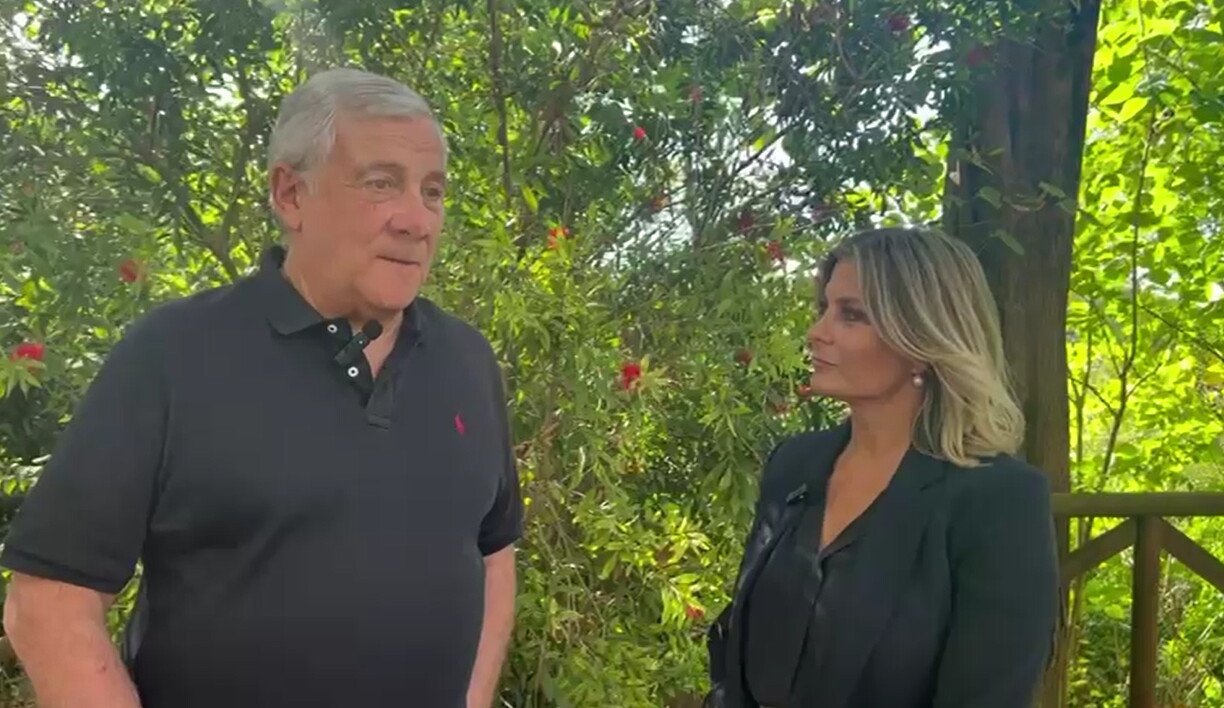 Tajani a tutto campo: la sfida di FI ai centristi della sinistra (VIDEO)