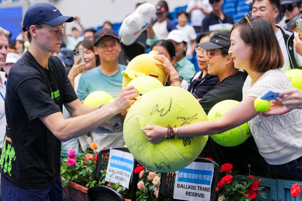 China Open: Sinner inarrestabile, batte De Minaur 2-1 e va in finale