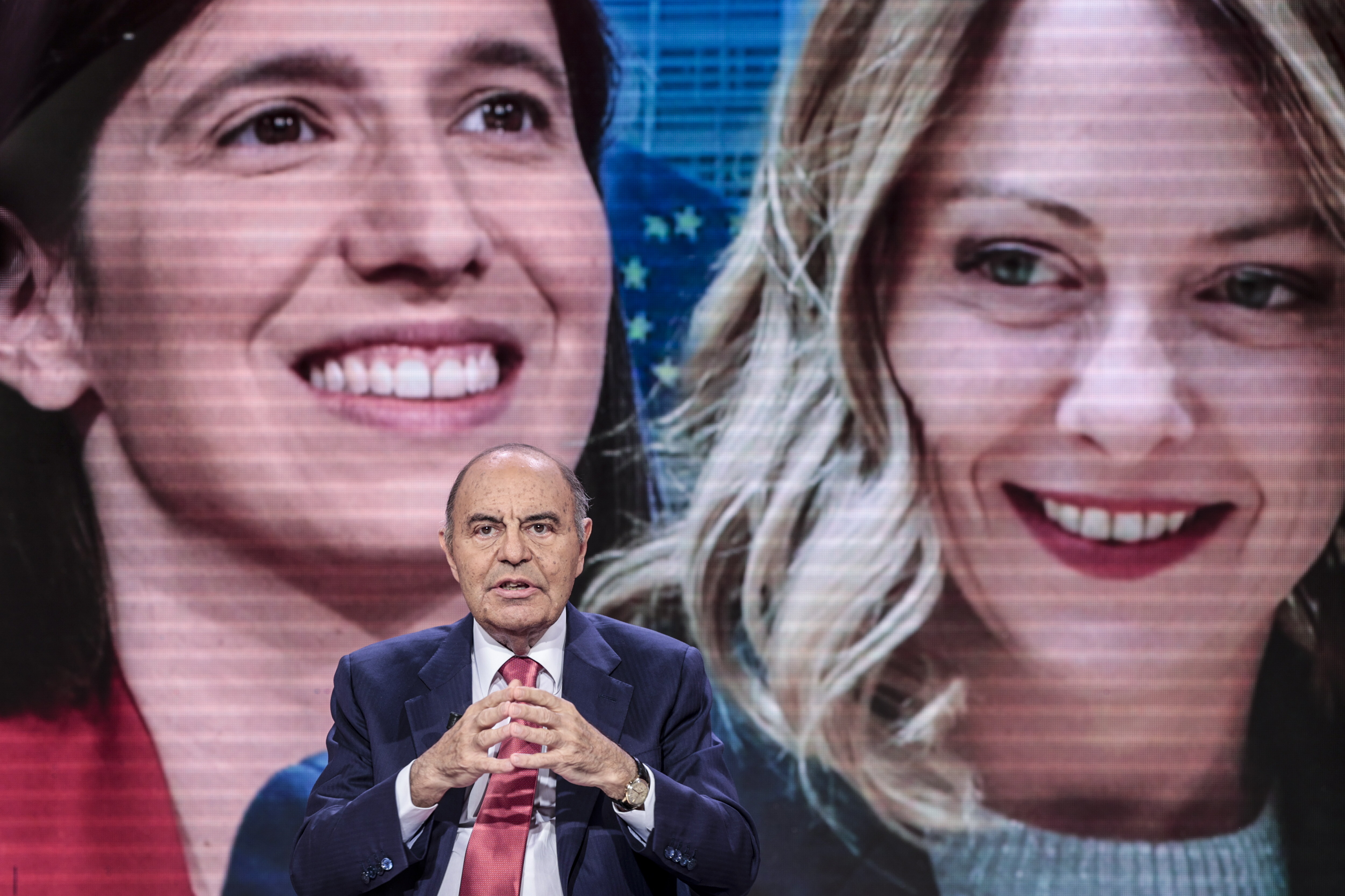 Volo bipartisan per Lamezia Terme: Meloni e Schlein sullo stesso aereo