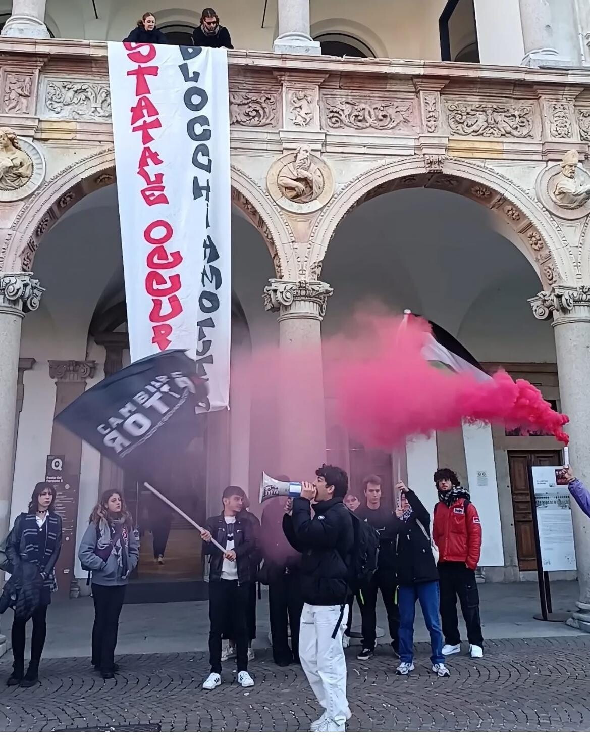 Flotilla: scontri alla stazione di Bologna, occupata la Statale di Milano