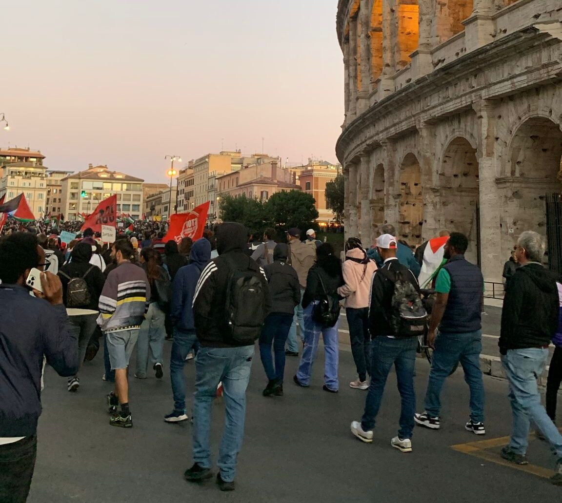 Il corteo per la Global Flotilla partito dal Colosseo