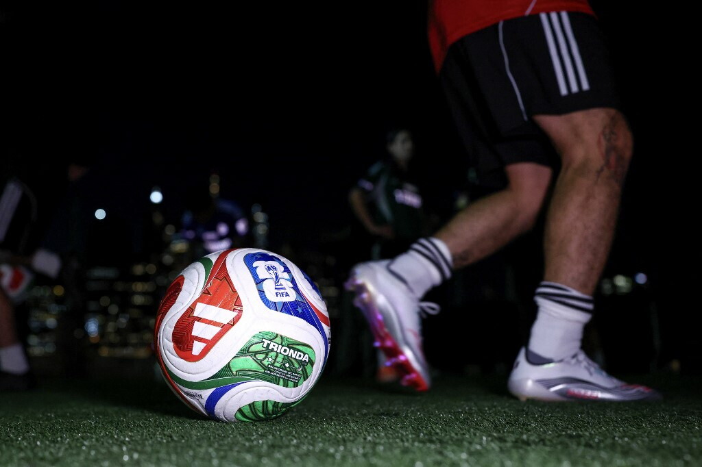 La Fifa presenta 'Trionda', il pallone (tecnologico) dei mondiali