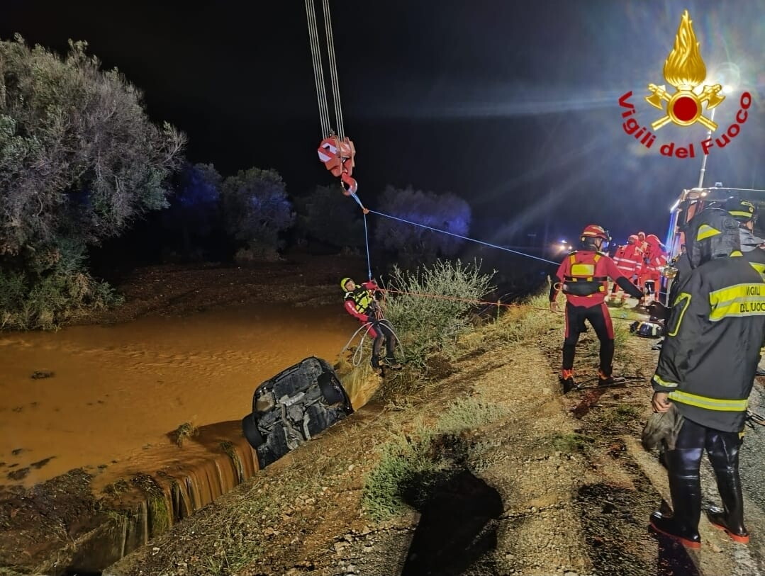 Bomba d'acqua a Ostuni, trovato il corpo dell'uomo disperso