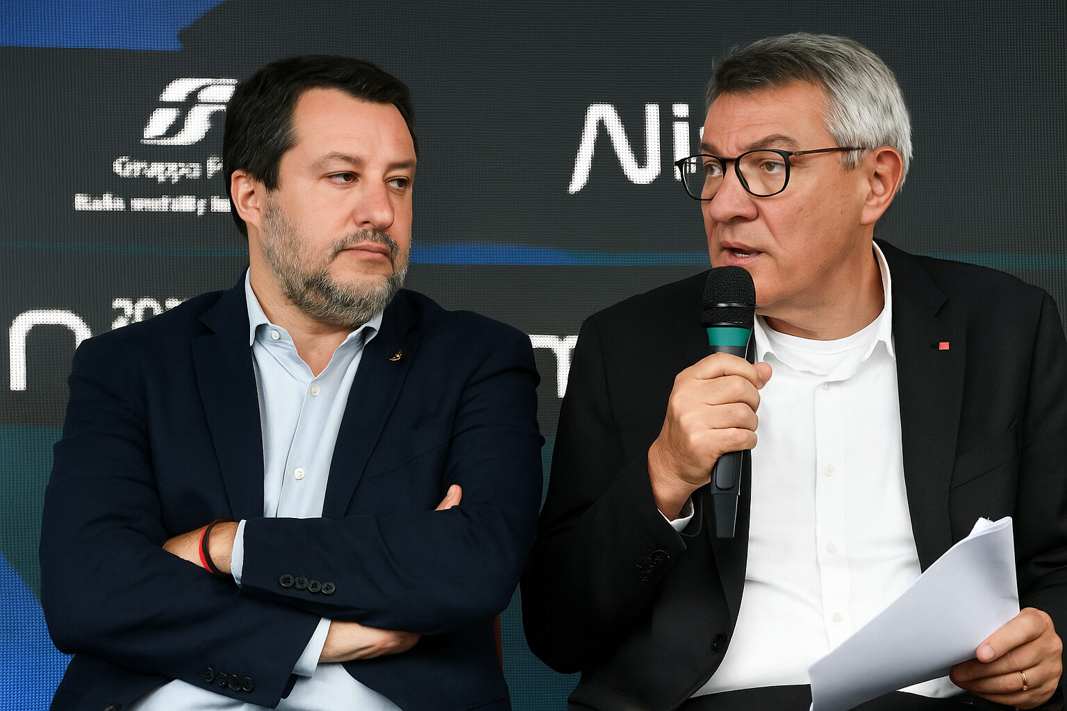 'Duello' sullo sciopero per Gaza: Salvini, "Paghi Landini", il leader Cgil, "Non minacci"