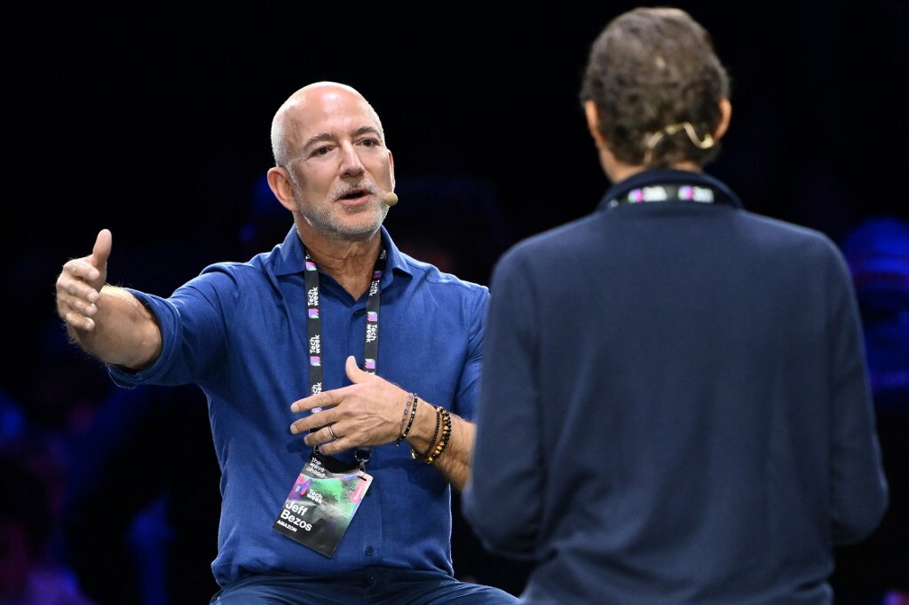 Bezos, costruiremo enormi data center nello spazio